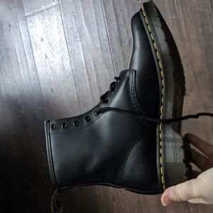 Doc Martens 1460 Smooth Leather lace up boots